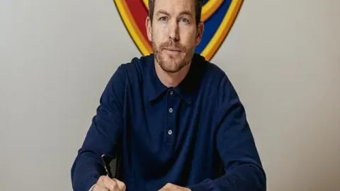 老詹半場30分激戰字母哥，決賽對決字母哥緊逼雙20分大戰！